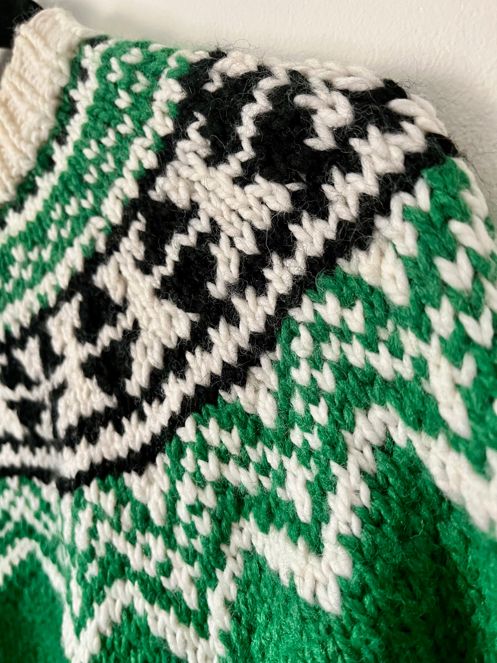 Green Icelandic Vintage Sweater