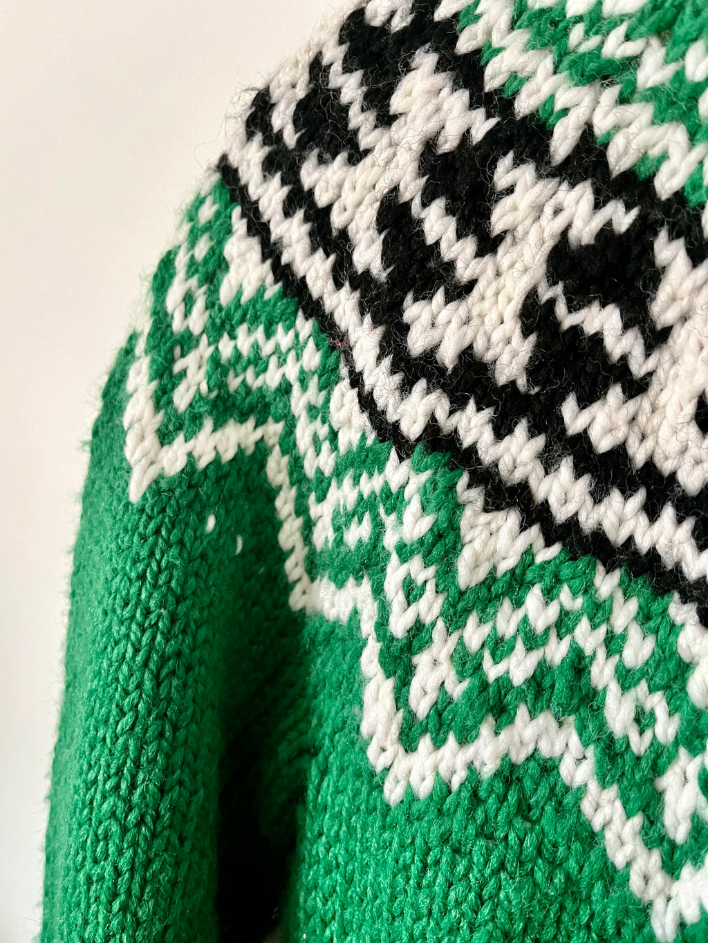 Green Icelandic Vintage Sweater
