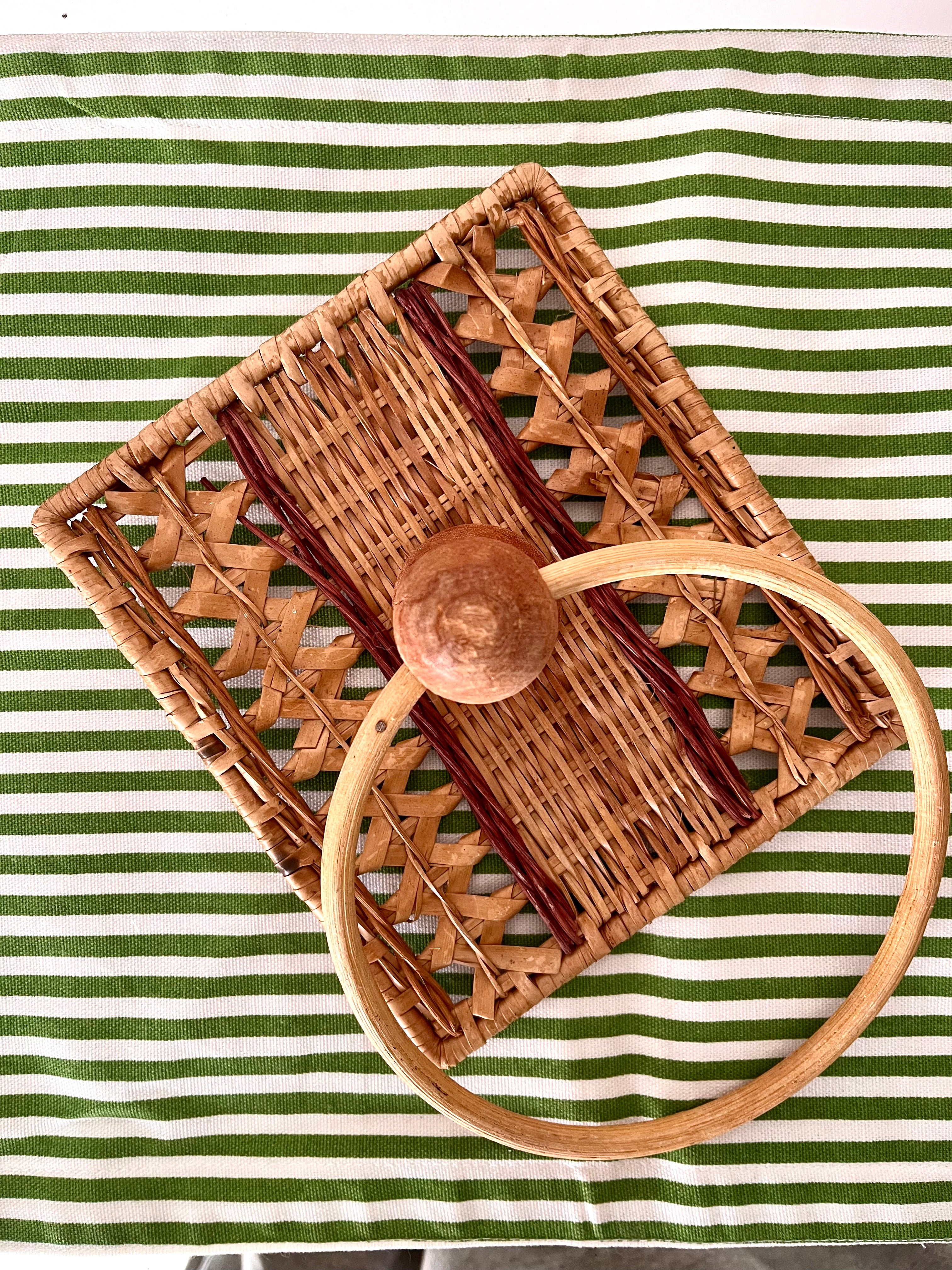 Wicker Hand Towel Caddy