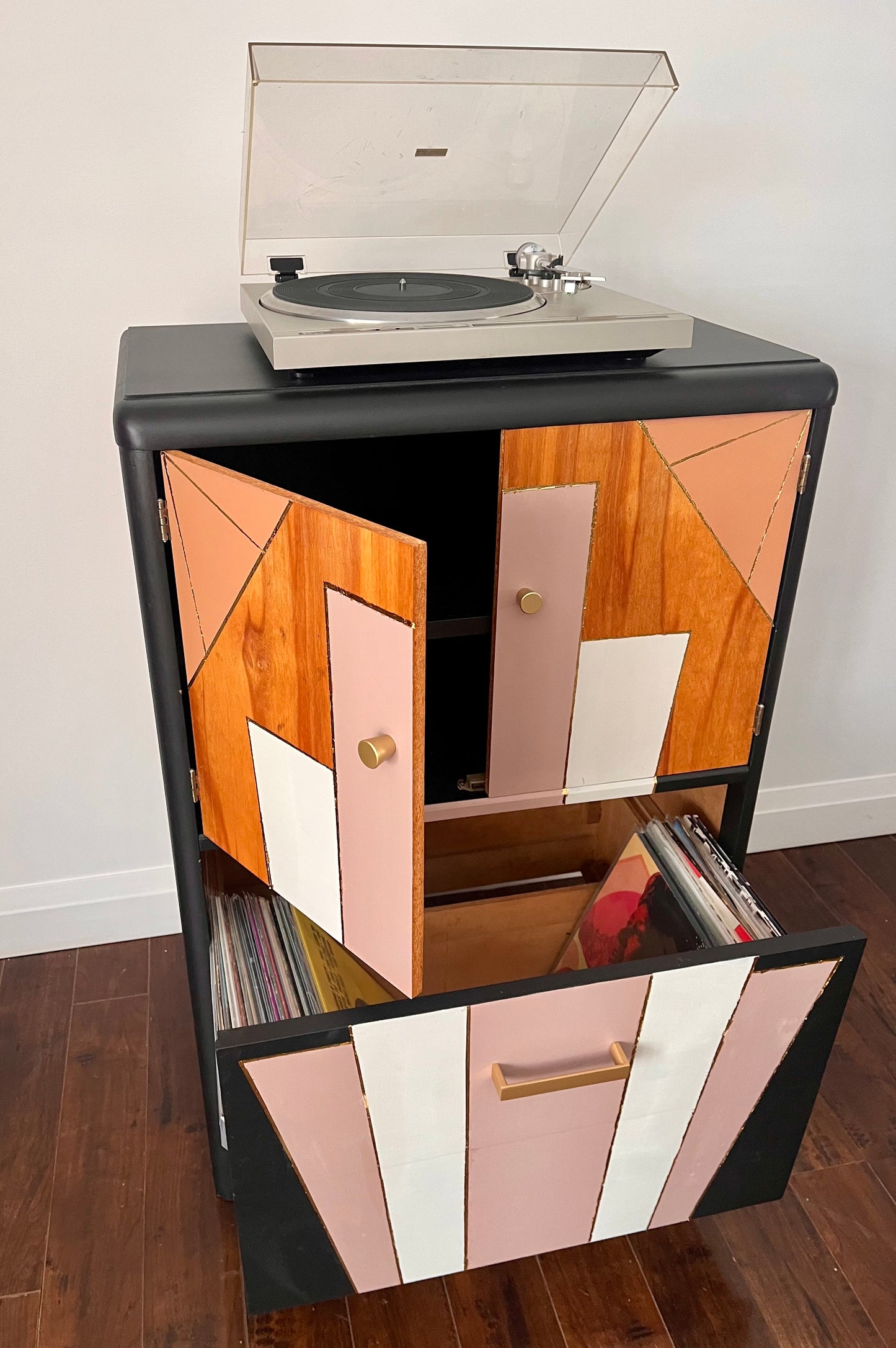 Fandom Record Cabinet